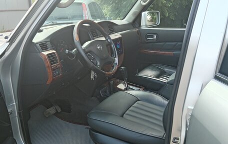 Nissan Patrol, 2005 год, 2 450 000 рублей, 4 фотография
