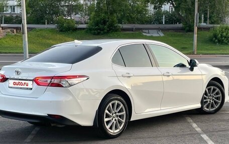 Toyota Camry, 2021 год, 2 685 000 рублей, 4 фотография