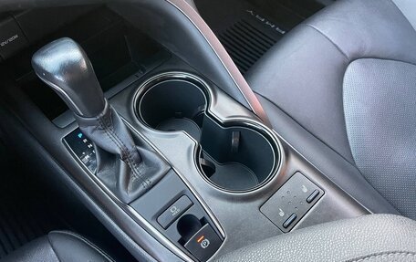 Toyota Camry, 2021 год, 2 685 000 рублей, 10 фотография