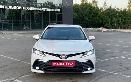 Toyota Camry, 2021 год, 2 685 000 рублей, 2 фотография