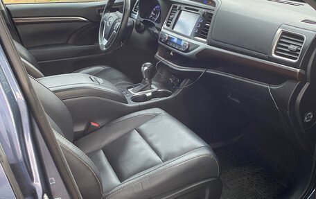 Toyota Highlander III, 2014 год, 3 550 000 рублей, 10 фотография