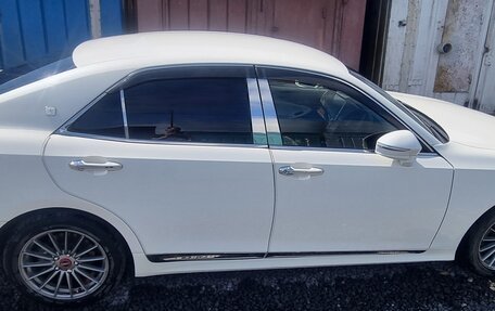 Toyota Crown, 2017 год, 2 550 000 рублей, 3 фотография