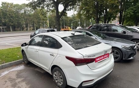 Hyundai Solaris II рестайлинг, 2017 год, 375 000 рублей, 4 фотография