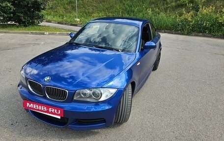 BMW 1 серия, 2008 год, 2 700 000 рублей, 26 фотография