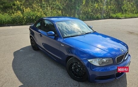 BMW 1 серия, 2008 год, 2 700 000 рублей, 21 фотография