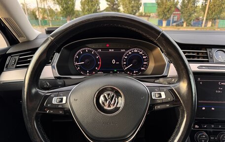 Volkswagen Passat B8 рестайлинг, 2018 год, 2 000 000 рублей, 15 фотография
