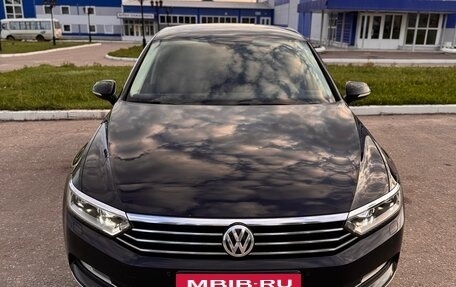 Volkswagen Passat B8 рестайлинг, 2018 год, 2 000 000 рублей, 6 фотография