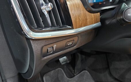 Volvo V90 II, 2022 год, 3 420 080 рублей, 10 фотография