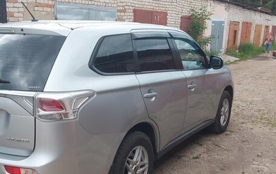 Mitsubishi Outlander III рестайлинг 3, 2014 год, 1 490 000 рублей, 1 фотография
