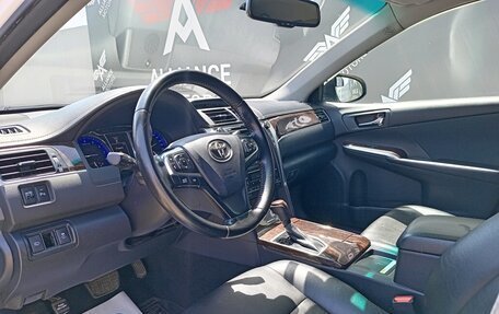 Toyota Camry, 2017 год, 2 150 000 рублей, 10 фотография