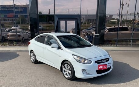 Hyundai Solaris II рестайлинг, 2013 год, 827 000 рублей, 2 фотография