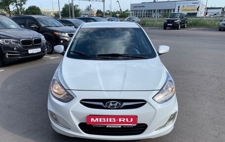 Hyundai Solaris II рестайлинг, 2013 год, 827 000 рублей, 5 фотография
