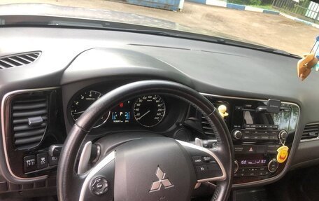 Mitsubishi Outlander III рестайлинг 3, 2012 год, 1 550 000 рублей, 8 фотография