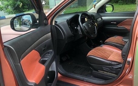 Mitsubishi Outlander III рестайлинг 3, 2012 год, 1 550 000 рублей, 10 фотография