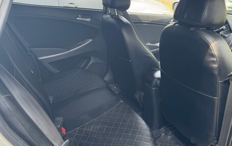 Hyundai Solaris II рестайлинг, 2015 год, 550 000 рублей, 7 фотография