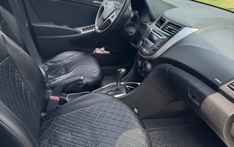 Hyundai Solaris II рестайлинг, 2015 год, 550 000 рублей, 8 фотография