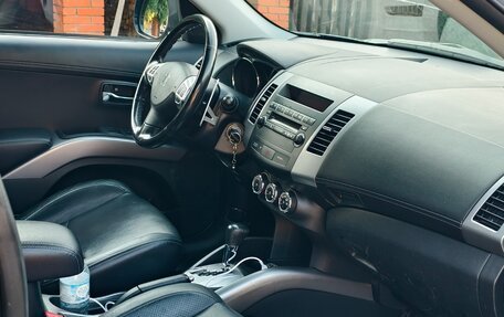 Peugeot 4007, 2011 год, 1 059 000 рублей, 2 фотография