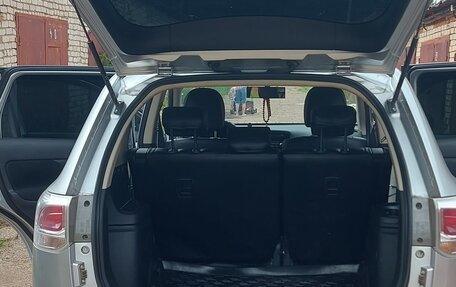 Mitsubishi Outlander III рестайлинг 3, 2014 год, 1 490 000 рублей, 12 фотография