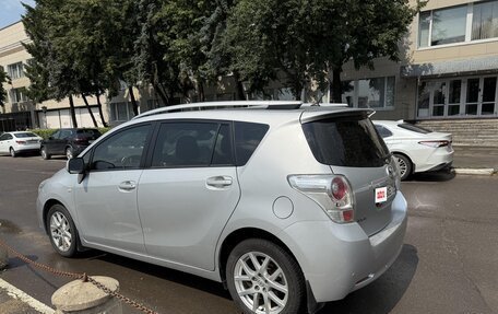 Toyota Verso I, 2011 год, 1 300 000 рублей, 3 фотография