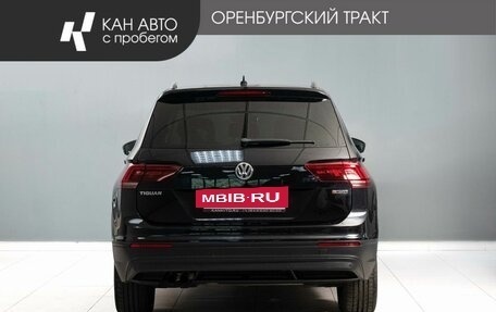 Volkswagen Tiguan II, 2019 год, 2 225 000 рублей, 4 фотография
