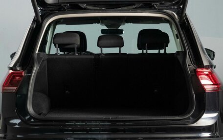 Volkswagen Tiguan II, 2019 год, 2 225 000 рублей, 14 фотография