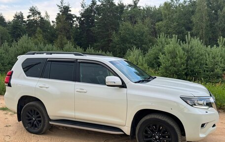 Toyota Land Cruiser Prado 150 рестайлинг 2, 2018 год, 3 650 000 рублей, 7 фотография
