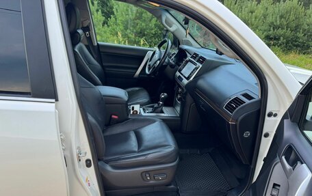 Toyota Land Cruiser Prado 150 рестайлинг 2, 2018 год, 3 650 000 рублей, 13 фотография