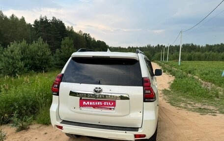 Toyota Land Cruiser Prado 150 рестайлинг 2, 2018 год, 3 650 000 рублей, 14 фотография