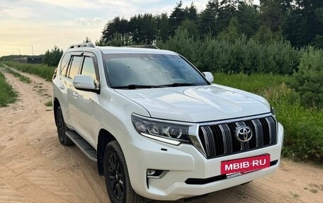 Toyota Land Cruiser Prado 150 рестайлинг 2, 2018 год, 3 650 000 рублей, 16 фотография