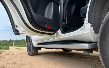 Toyota Land Cruiser Prado 150 рестайлинг 2, 2018 год, 3 650 000 рублей, 17 фотография