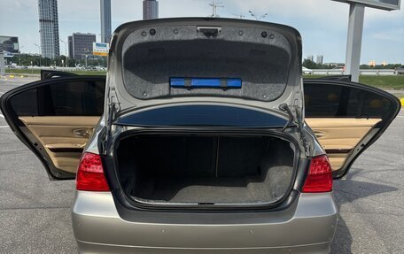 BMW 3 серия, 2010 год, 850 000 рублей, 17 фотография