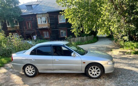 Mitsubishi Lancer VII, 1999 год, 325 000 рублей, 2 фотография