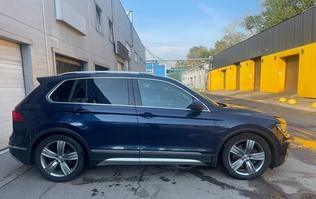 Volkswagen Tiguan II, 2017 год, 2 900 000 рублей, 4 фотография