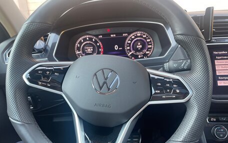 Volkswagen Tiguan II, 2017 год, 2 900 000 рублей, 22 фотография