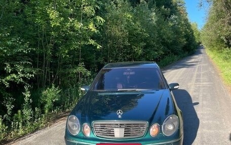 Mercedes-Benz E-Класс, 2002 год, 880 000 рублей, 8 фотография