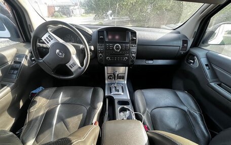 Nissan Navara (Frontier), 2013 год, 2 300 000 рублей, 2 фотография