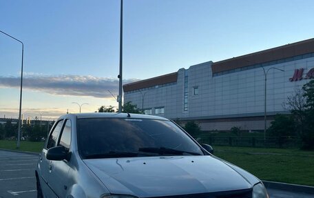 Renault Logan I, 2005 год, 410 000 рублей, 3 фотография