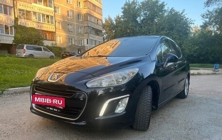Peugeot 308 II, 2011 год, 450 000 рублей, 2 фотография