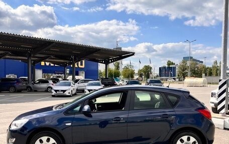 Opel Astra J, 2010 год, 690 000 рублей, 8 фотография