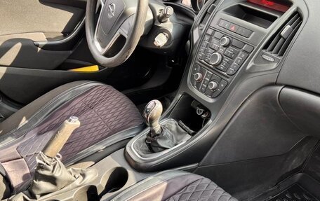 Opel Astra J, 2010 год, 690 000 рублей, 9 фотография