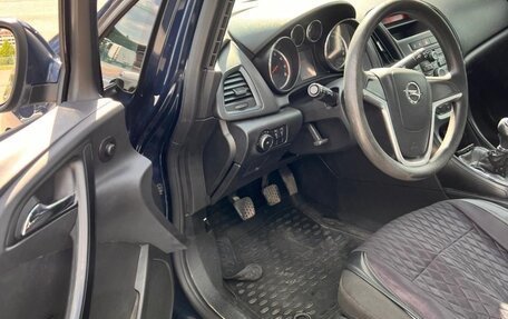 Opel Astra J, 2010 год, 690 000 рублей, 10 фотография