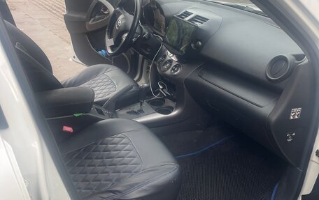 Toyota RAV4, 2011 год, 1 500 000 рублей, 11 фотография