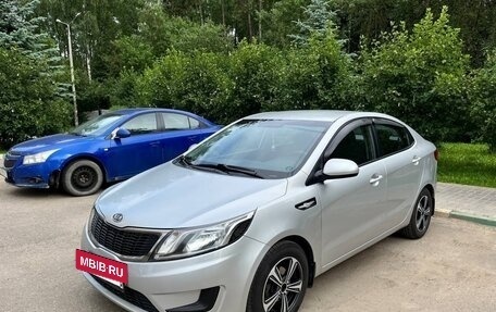 KIA Rio III рестайлинг, 2012 год, 635 000 рублей, 2 фотография