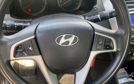 Hyundai Solaris II рестайлинг, 2013 год, 780 000 рублей, 7 фотография