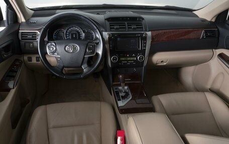 Toyota Camry, 2013 год, 1 889 000 рублей, 6 фотография