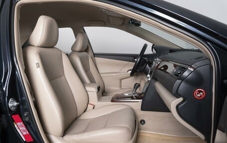 Toyota Camry, 2013 год, 1 889 000 рублей, 8 фотография