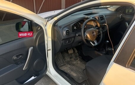 Renault Logan II, 2019 год, 1 000 000 рублей, 3 фотография