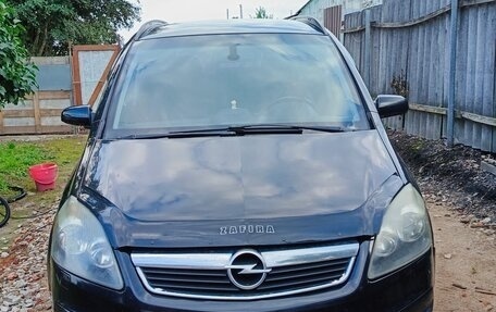 Opel Zafira B, 2006 год, 550 000 рублей, 3 фотография