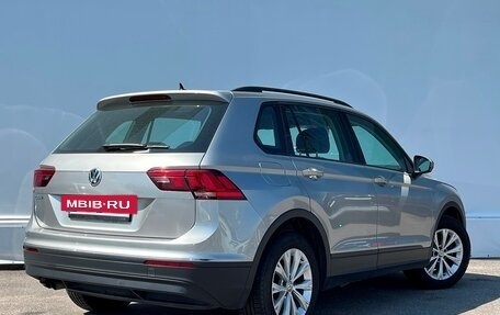 Volkswagen Tiguan II, 2020 год, 2 264 700 рублей, 2 фотография