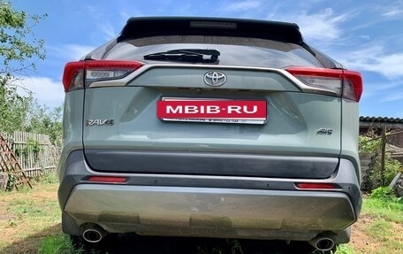 Toyota RAV4, 2019 год, 4 999 999 рублей, 8 фотография